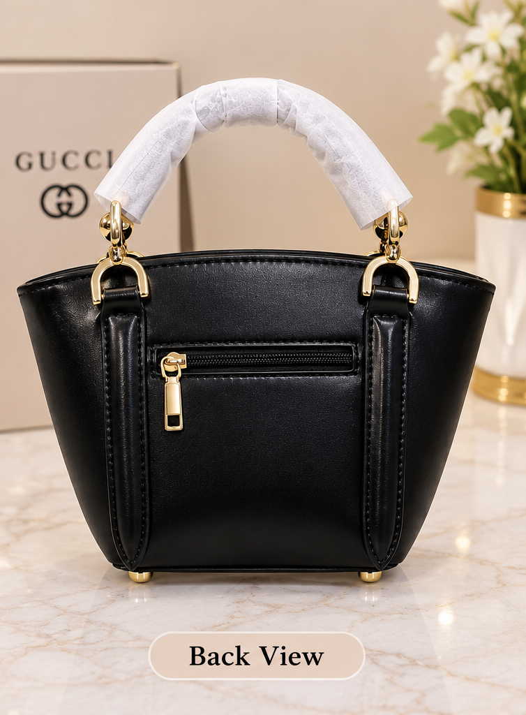 Black Gucci Handbag – Elegant Structured Shoulder Bag | Women’s Luxury Handbag with Gold Hardware & Top Handle